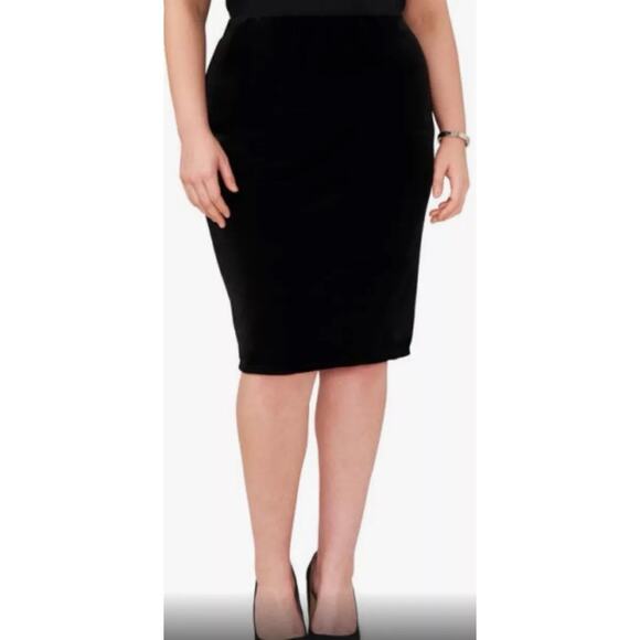 HALOGEN NWT $79 Velvet Pull On Pencil Skirt Size M or L - Picture 2 of 7